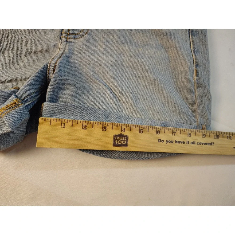 Old Navy High-Rise Wow Denim Shorts Light Wash Blue Womens Size 2 Cuffed Western